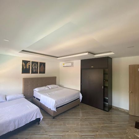 Hotel Deluxe Oasis De La Colina Girardot Eksteriør billede