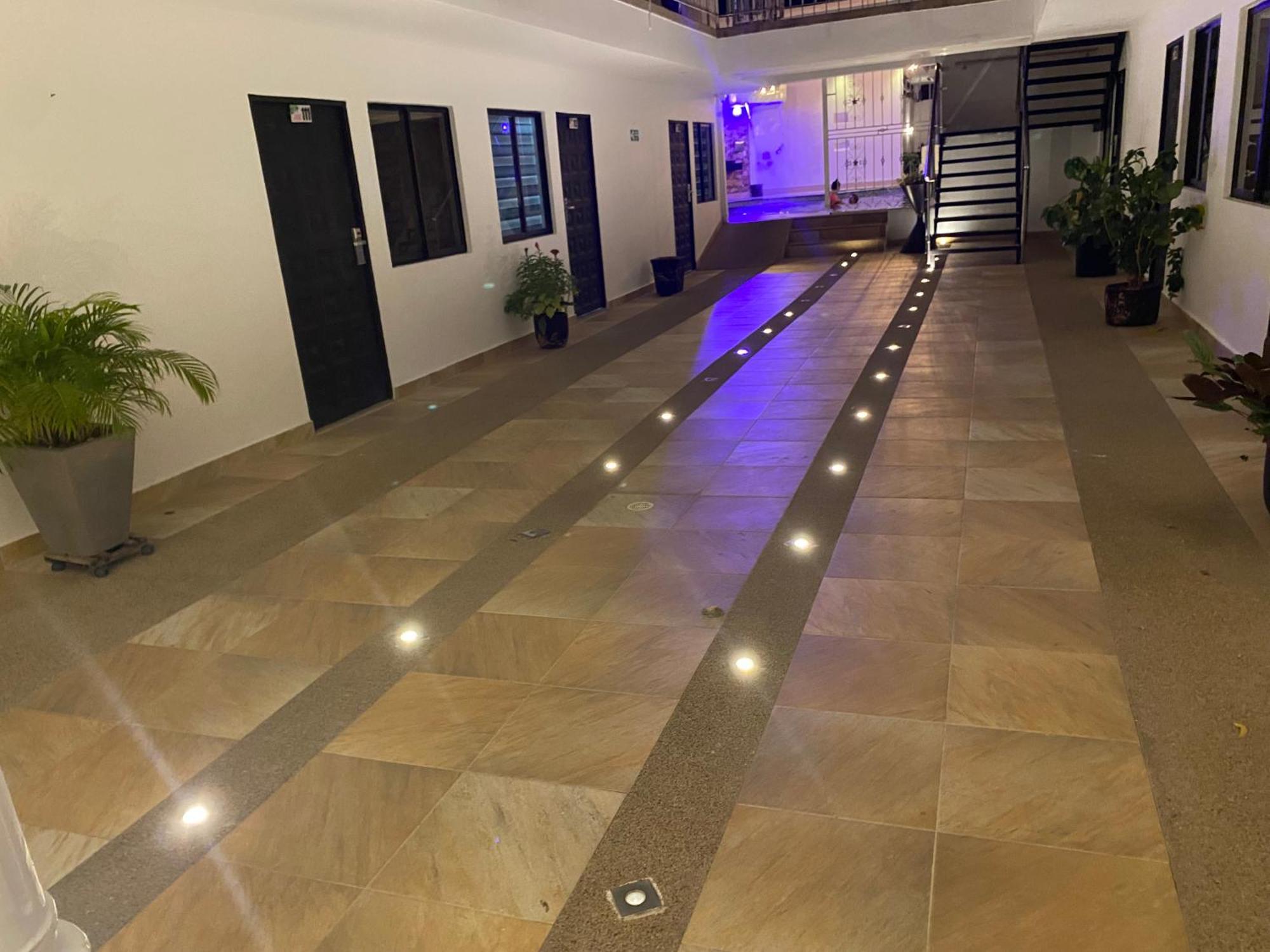 Hotel Deluxe Oasis De La Colina Girardot Eksteriør billede