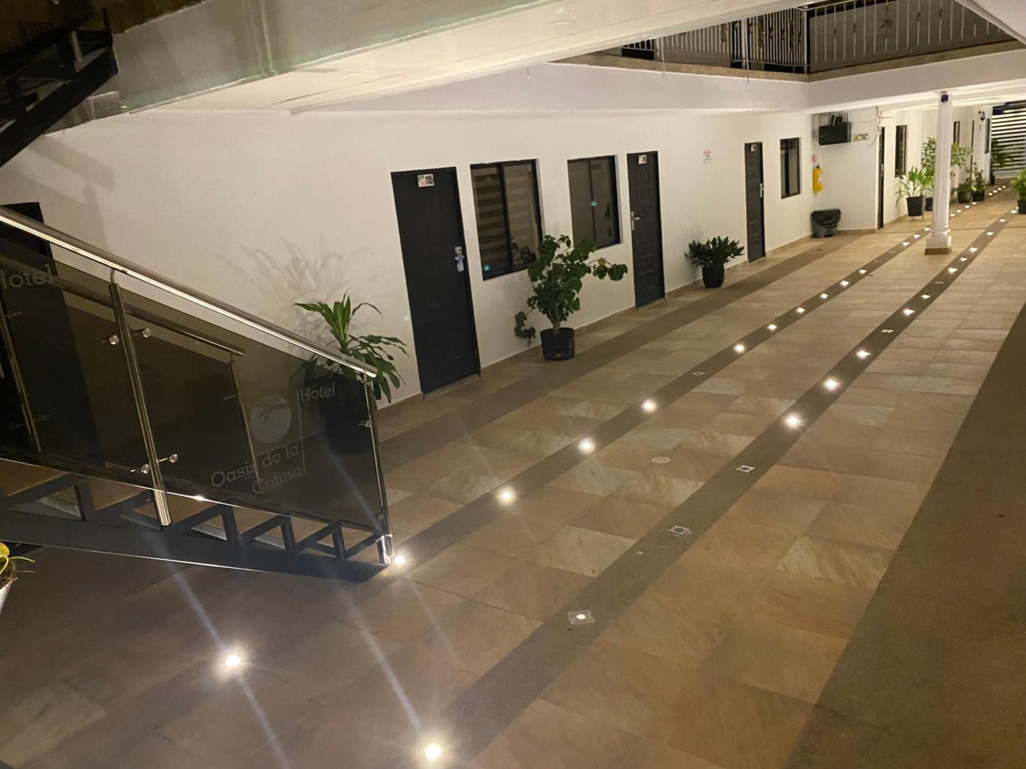 Hotel Deluxe Oasis De La Colina Girardot Eksteriør billede