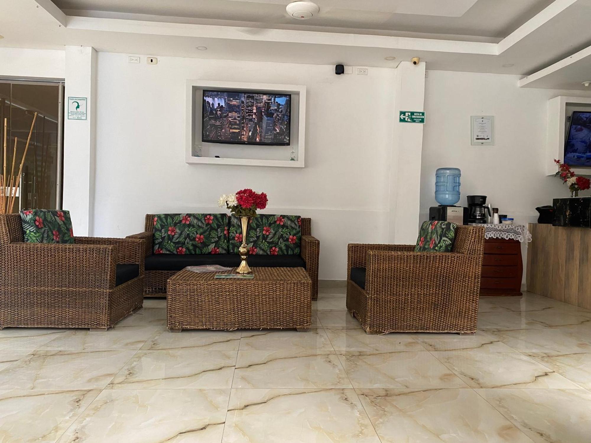 Hotel Deluxe Oasis De La Colina Girardot Eksteriør billede