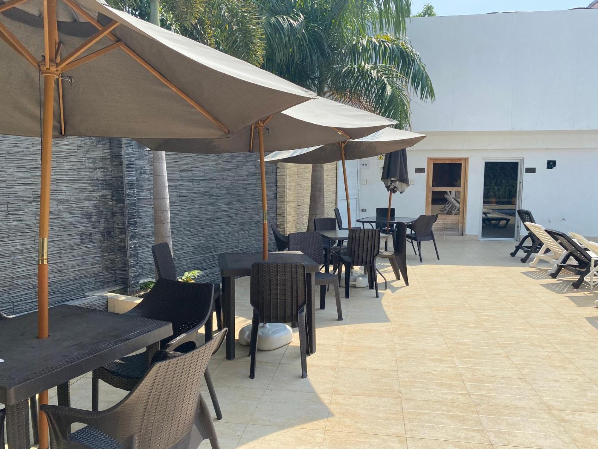 Hotel Deluxe Oasis De La Colina Girardot Eksteriør billede