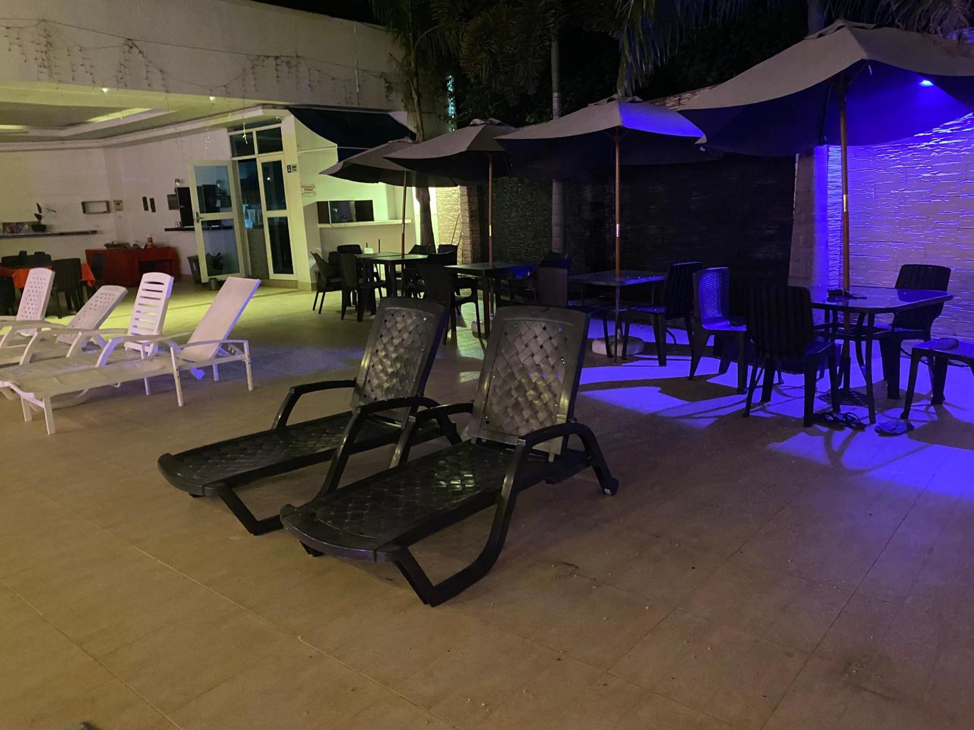 Hotel Deluxe Oasis De La Colina Girardot Eksteriør billede