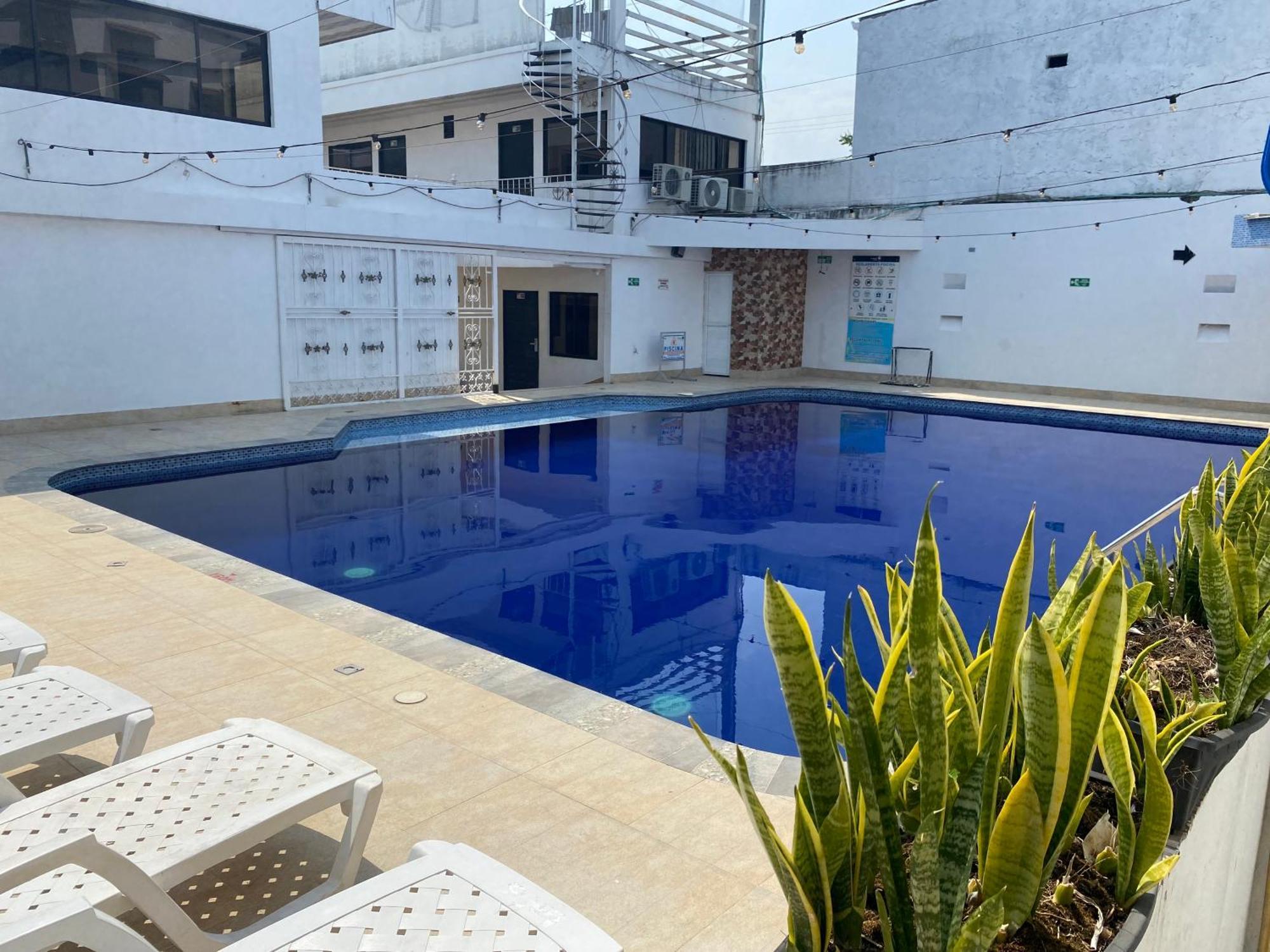 Hotel Deluxe Oasis De La Colina Girardot Eksteriør billede